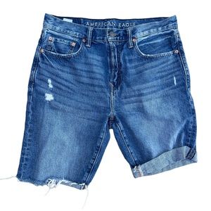 AEO American Eagle denim cut-off jean bermuda shorts 100% cotton Size 31